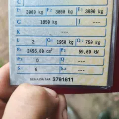 Fragment dowodu rejestracyjnego z wpisem F.3 3800 kg. Widoczne też inne dane pojazdu.