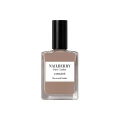 En flaska Nailberry nagellack i en neutral, ljusbrun nyans. L'Oxygéné-formulan är bio-baserad.