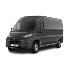 Szary Peugeot Boxer na czarnym tle. Sprawdź prawidłowe ciśnienie w oponach dla swojego Boxera, aby zapewnić bezpieczeństwo i komfort jazdy.