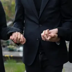 Ile trwa żałoba w kościele katolickim? Poznaj ważne zwyczaje