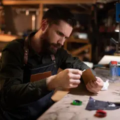 Czym skleić bak paliwa? Metal i plastik krok po kroku