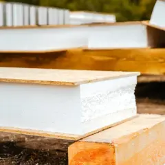 Myślisz o fundamencie? Jaki styropian wybrać, by dom był ciepły i suchy?
