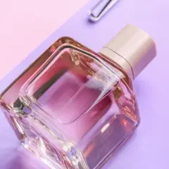 Tester perfum: Czy warto kupić? Analiza i porady