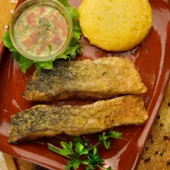Jakie przyprawy do karpia, aby wydobyć jego pełny smak i aromat?