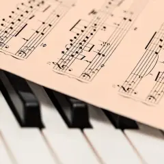 Największe utwory muzyki klasycznej: Co musisz znać?