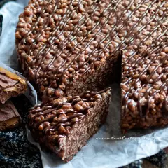 Torta Mars ricetta: golosa torta croccante al cioccolato e caramello, ispirata alle barrette Mars.