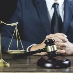 Ile kosztuje adwokat do rozwodu? Pełna analiza cen i ukrytych kosztów
