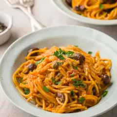 Spaghetti alla puttanesca: przepis na wyjątkowe włoskie danie