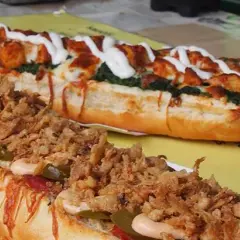 Ile kcal ma zapiekanka z biedronki? Sprawdź kalorie i skład