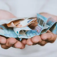 Zarobki w Barcelonie: Ile naprawdę można zarobić w stolicy Katalonii?