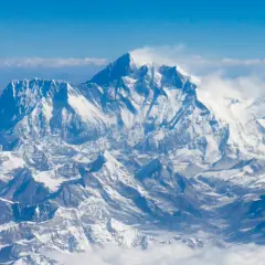 Mount Everest: Największa góra świata? Poznaj prawdę i inne szczyty