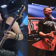 Dwóch członków Acid Drinkers na scenie: basista z długimi włosami i gitarzysta z brodą.