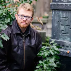 Swastyka w buddyzmie: pozytywne znaczenie i historia symbolu