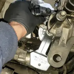 Jak naprawić mechanizm zmiany biegów w Golfie 4 i uniknąć problemów