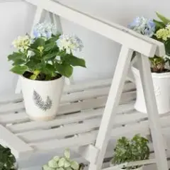 Jak zrobić kwietnik stojący DIY? Poradnik krok po kroku od eksperta