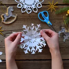 Boże Narodzenie z dziećmi: Proste ozdoby DIY, piękne wspomnienia