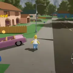 Homer Simpson biegnie do swojego różowego kabrioletu w grze Simpsons Hit & Run. Na ekranie widoczna jest misja "Office Spaced" i cel "Talk to Marge".