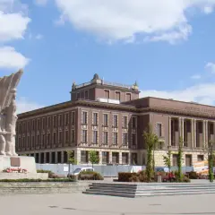 Dąbrowa Górnicza: Odkryj zielone serce Zagłębia i zaskakujące atrakcje!