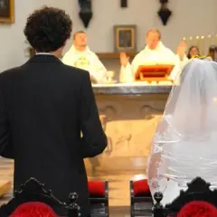 Czy iść na wesele w skłóconej rodzinie? Emocje i trudne decyzje