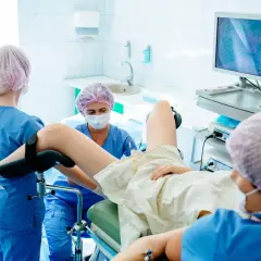 HSG: Ból podczas badania drożności jajowodów? Sprawdź, jak go złagodzić