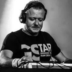 Ile kosztuje DJ Hazel? Cena, stawki i jak rezerwować