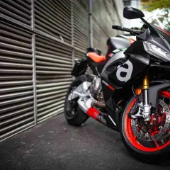 Deportiva Aprilia RS 660, una moto con mas cc de lo esperado, lista para la acción.