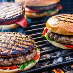Jak przyprawić mięso na burgery? Sekret soczystości i smaku