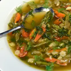 Minestra di Verdure: Ricetta Facile, Benefici e Segreti per un Gusto Perfetto