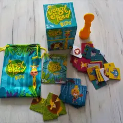 Zestaw gry Jungle Speed Kids z woreczkiem, kartami i totemem. Szybka gra dla dzieci w dżungli!