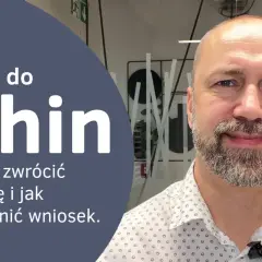 Wiza do Chin: poradnik, jak wypełnić wniosek i na co zwrócić uwagę. Mężczyzna z brodą uśmiecha się.