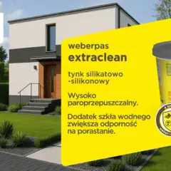 Nowoczesny dom z białym i szarym tynkiem na ścianę. Obok wiadro z tynkiem silikatowo-silikonowym weberpas extraclean.