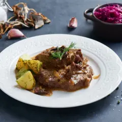 Jak przyprawić łopatkę wieprzową, by zawsze zachwycała smakiem i aromatem?
