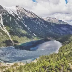 Morskie Oko szlak ile km? Poznaj trudności i trasy do jeziora