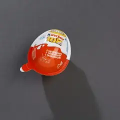 Ile kalorii ma Kinder Jajko (110 kcal)? Skład, cukier, alternatywy.