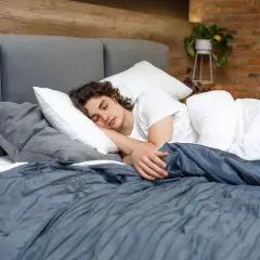 Orgazm podczas snu czy to grzech? Prawda o nocnych doznaniach