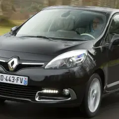 Pojemność baku Renault Scenic – sprawdź, co musisz wiedzieć