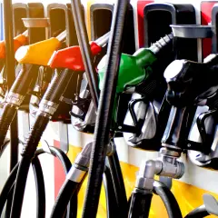 Ile kosztuje diesel w lutym 2026? Prognozy i sposoby na oszczędność.