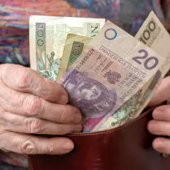 6000 brutto emerytury ile to netto? Sprawdź ile zostanie na rękę