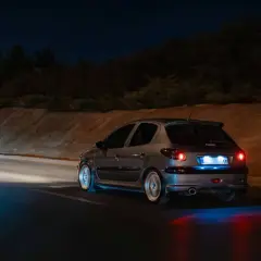 Bezpiecznik wentylatora chłodnicy Peugeot 206: Gdzie jest i jak wymienić?