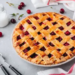 Prosty przepis na ciasto tarta z wiśniami, który zachwyci każdego