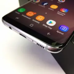 Ile kosztuje wymiana aparatu w telefonie Samsung? Ceny i porady