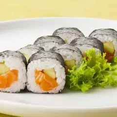 Z czego jest sushi? Odkryj sekrety japońskiego smaku!