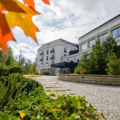 Gdzie najlepiej nocleg w Górach Stołowych? Odkryj najlepsze opcje