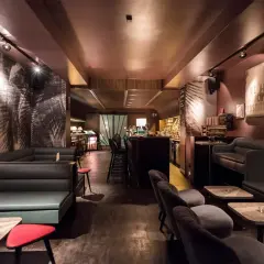 Die besten Wohnzimmer in Berlin: Bars, Cafés und mehr erleben