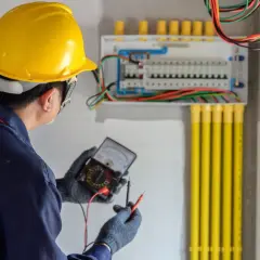 Elektryk w Norwegii: Ile zarobisz i ile zostanie w kieszeni?