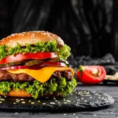 Julian Król: Jak doprawić mięso na burgery? Moje sprawdzone triki
