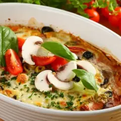 Pyszna zapiekanka z mozzarellą - proste przepisy i porady kulinarne