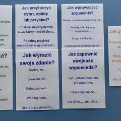 Kilka kartek z podpowiedziami do pisania rozprawki: Teza, Jak zacząć, Jak przytoczyć, Jak wyrazić zdanie, Jak wprowadzać argumenty, Jak zapewnić spójność, Jak podsumować.