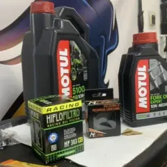 Motul 10W40 4T: 5100 vs 7100. Który olej do Twojego motocykla?