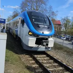 Pociąg SA139-002 na stacji Gorzów Wielkopolski Wschodni. Czy to oznacza awaria taboru?